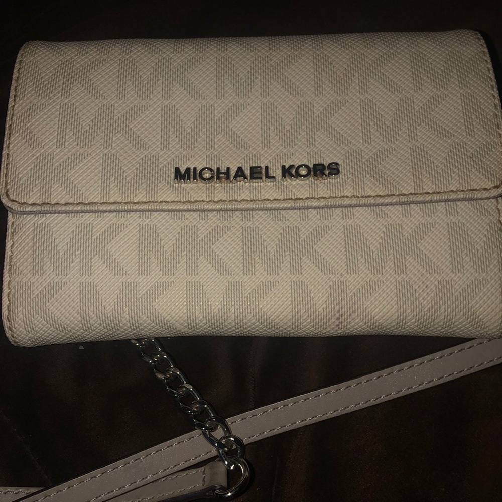 Michael kors mini purse - Picture 2 of 5